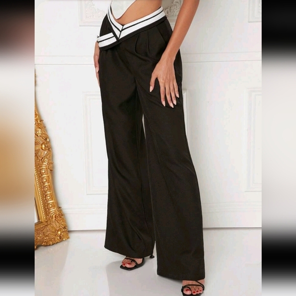 Women's Reverse Waist Wide Leg Pants - Picture 3 of 5